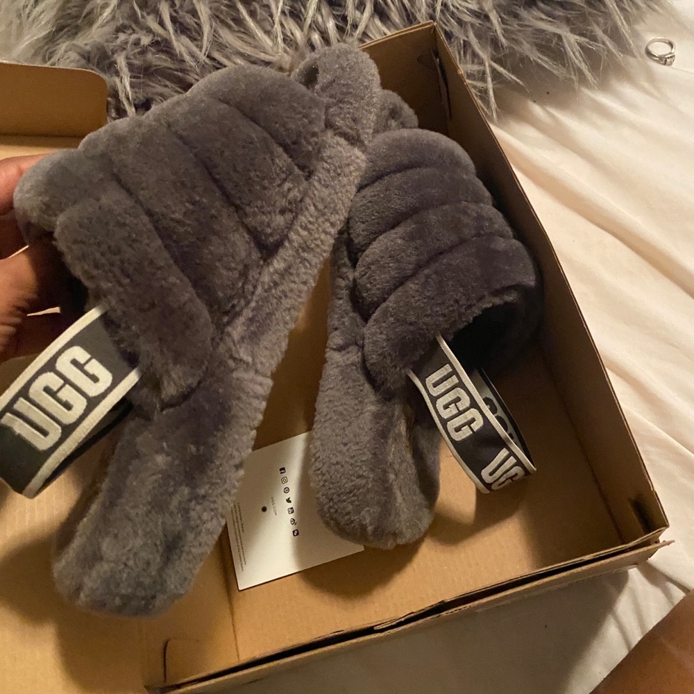 UGG fluffy sandals ( authentic )